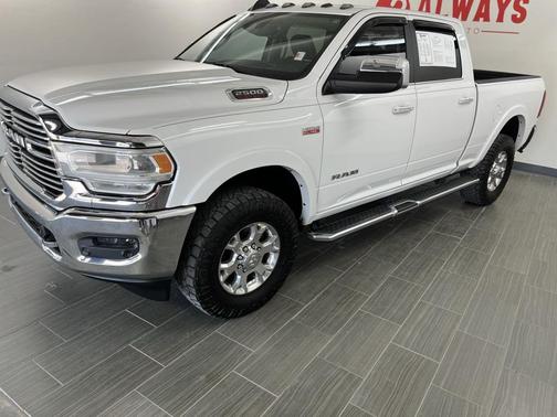 2019 RAM 2500 Laramie Crew Cab 4x4 6'4' Box