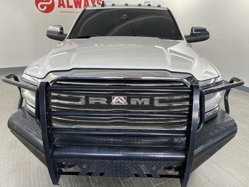 2022 RAM 2500 Laramie Mega Cab 4x4 6'4' Box