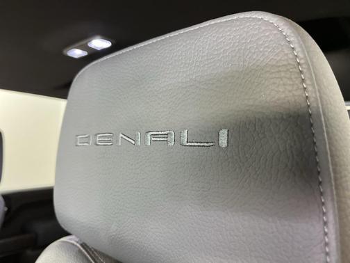 2022 GMC Sierra 2500 Denali