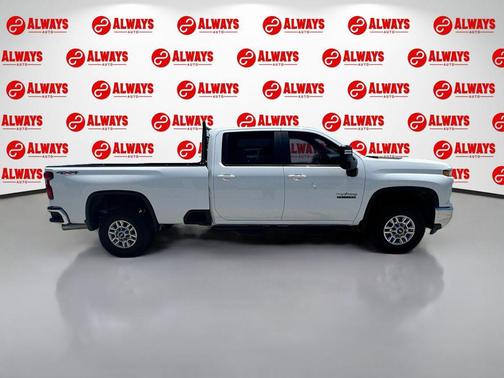 Summit White 2024 Chevrolet Silverado 2500 LT