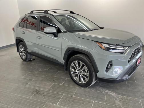 2022 Toyota RAV4 XLE Premium