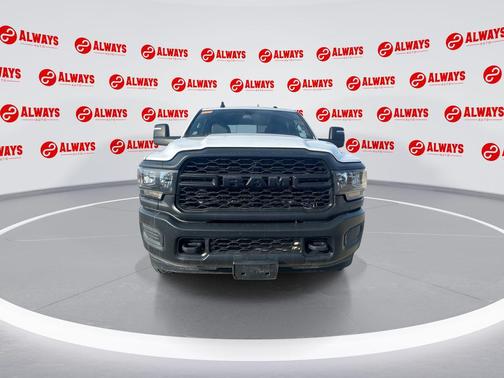 2023 RAM 2500 Tradesman Crew Cab 4x4 8' Box