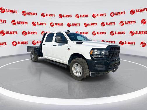 2023 RAM 2500 Tradesman Crew Cab 4x4 8' Box