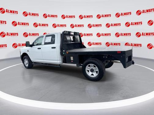 2023 RAM 2500 Tradesman Crew Cab 4x4 8' Box
