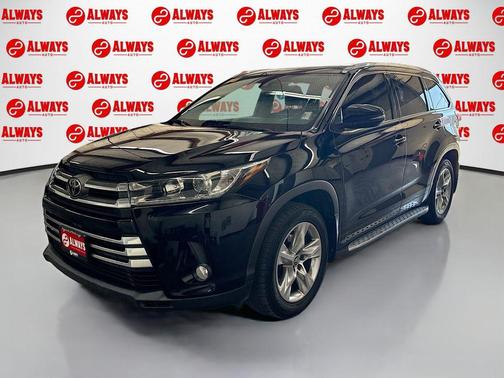 Midnight Black Metallic 2018 Toyota Highlander Limited