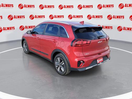 2022 Kia Niro LXS