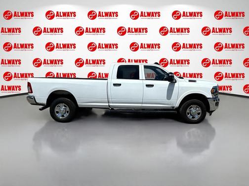 2023 RAM 2500 Tradesman Crew Cab 4x4 8' Box