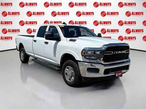 2023 RAM 2500 Tradesman Crew Cab 4x4 8' Box