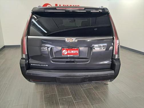 2019 Cadillac Escalade Luxury