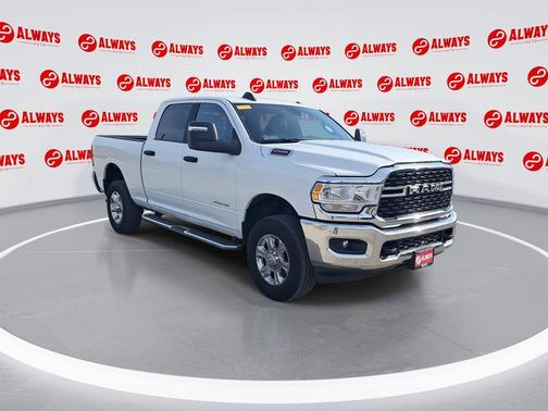 2024 RAM 2500 Big Horn Crew Cab 4x4 6'4' Box