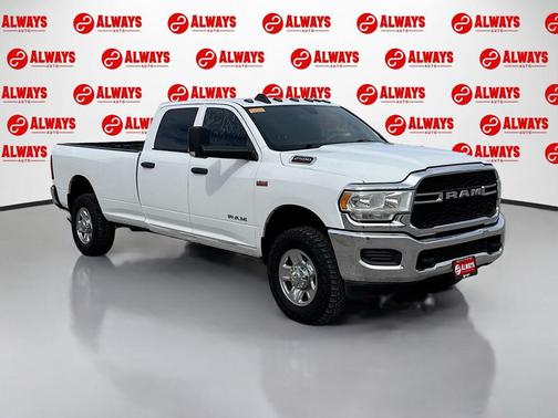 Bright White Clearcoat 2022 RAM 2500 Tradesman Crew Cab 4x4 8' Box