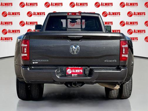 2024 RAM 3500 Laramie Crew Cab 4x4 8' Box