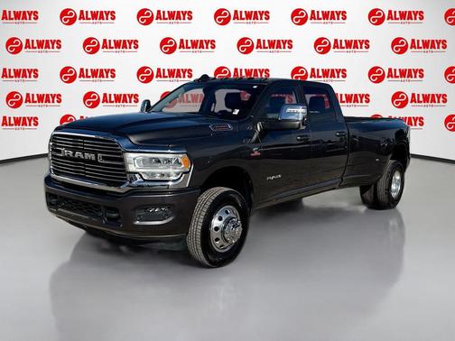 2024 RAM 3500 Laramie Crew Cab 4x4 8' Box