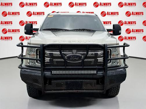 WHITE GOLD 2017 Ford F-250 XLT