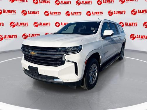 2023 Chevrolet Suburban LT