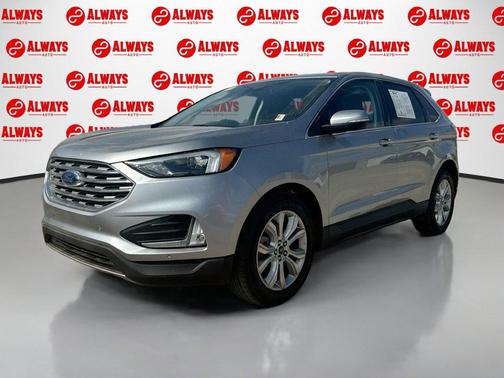 Iconic Silver Metallic 2022 Ford Edge Titanium