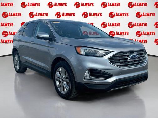 Iconic Silver Metallic 2022 Ford Edge Titanium