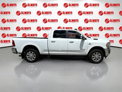 2022 RAM 3500 Limited Crew Cab 4x4 6'4' Box