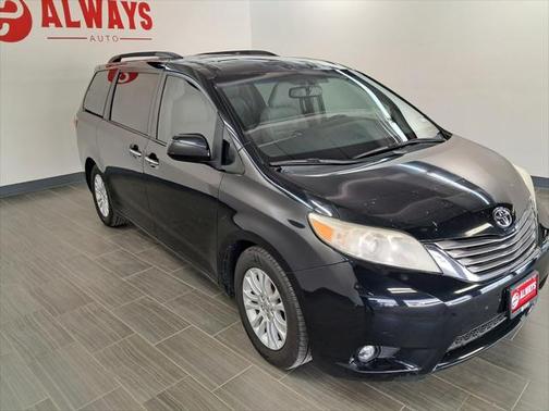 2016 Toyota Sienna XLE