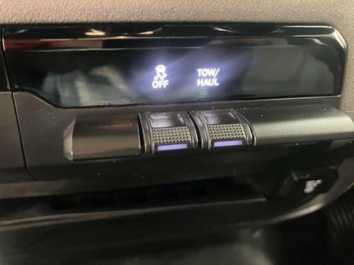 2022 RAM 2500 Tradesman Regular Cab 4x4 8' Box