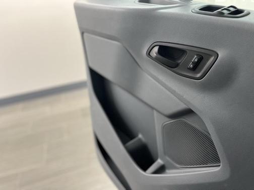 2017 Ford Transit-250 Base