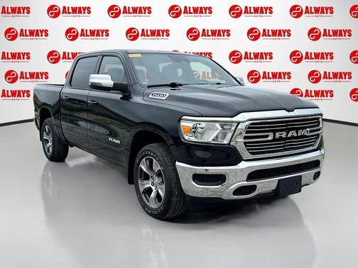 Diamond Black Crystal Pearlcoat 2023 RAM 1500 Laramie
