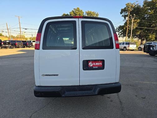 2021 Chevrolet Express 2500 RWD 2500 Regular Wheelbase WT