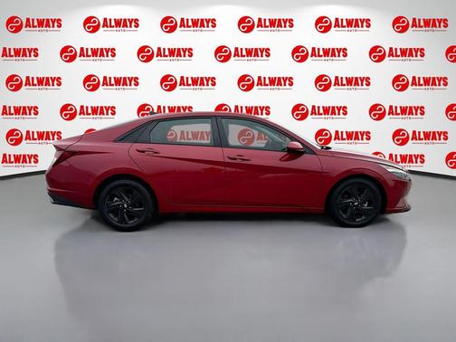 2021 Hyundai ELANTRA SEL