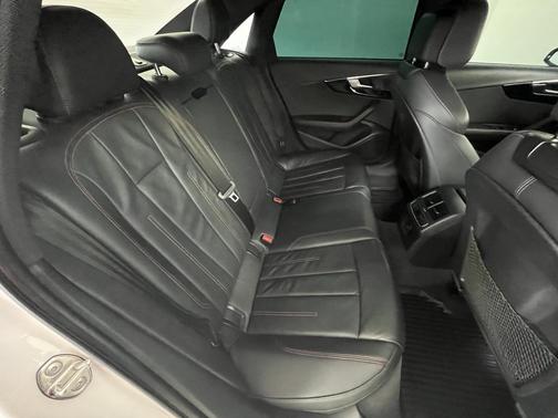 2018 Audi A4 2.0T Premium Plus