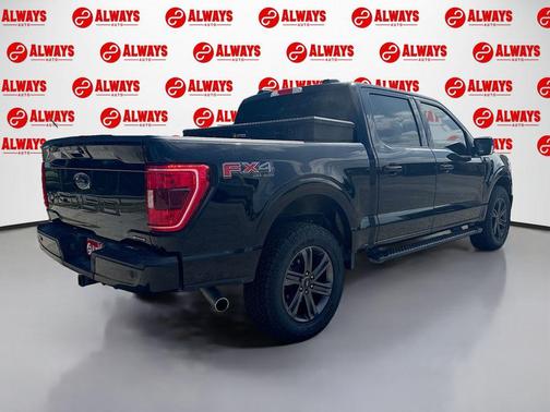 AGATE BLACK METALLIC 2022 Ford F-150 XLT