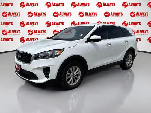 Snow White Pearl 2019 Kia Sorento LX
