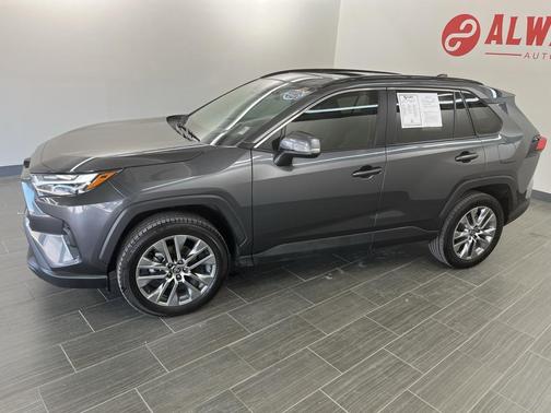 2023 Toyota RAV4 XLE Premium