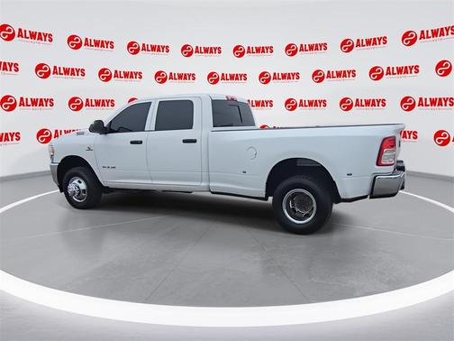 2019 RAM 3500 Tradesman Crew Cab 4x4 8' Box
