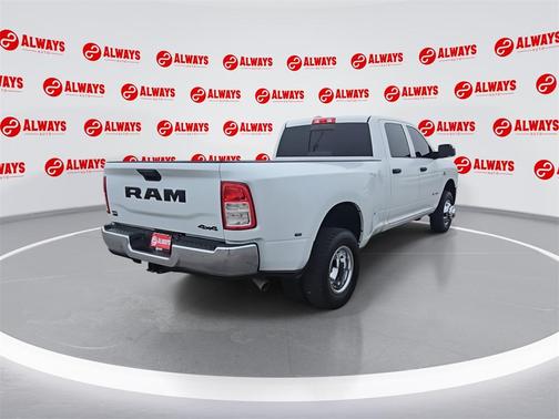 2019 RAM 3500 Tradesman Crew Cab 4x4 8' Box