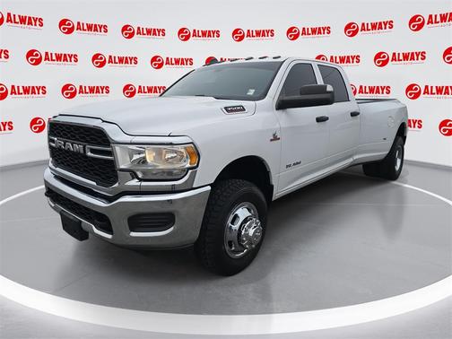 2019 RAM 3500 Tradesman Crew Cab 4x4 8' Box