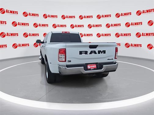 2019 RAM 3500 Tradesman Crew Cab 4x4 8' Box