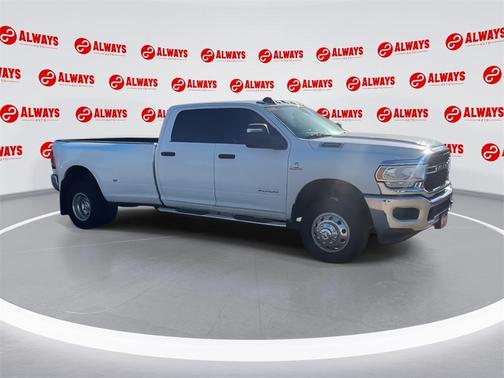 2024 RAM 3500 Big Horn Crew Cab 4x4 8' Box
