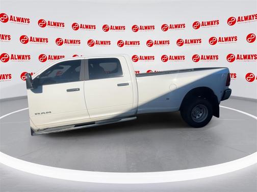 2024 RAM 3500 Big Horn Crew Cab 4x4 8' Box