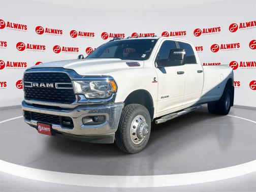 2024 RAM 3500 Big Horn Crew Cab 4x4 8' Box