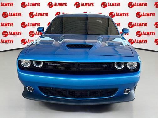 B5 Blue Pearlcoat 2023 Dodge Challenger R/T Scat Pack