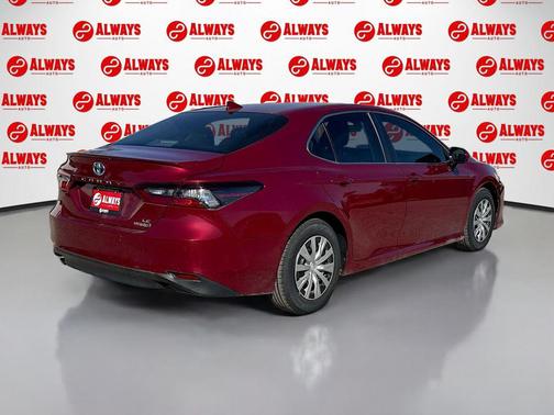 2022 Toyota Camry LE