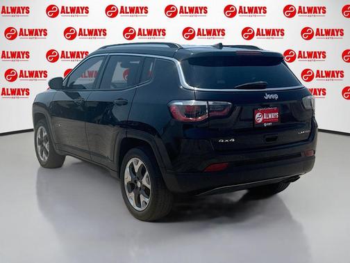 Diamond Black Crystal Pearlcoat 2018 Jeep Compass Limited
