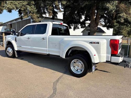 2022 Ford F-450 Platinum