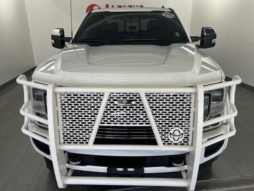 2022 Ford F-450 Platinum