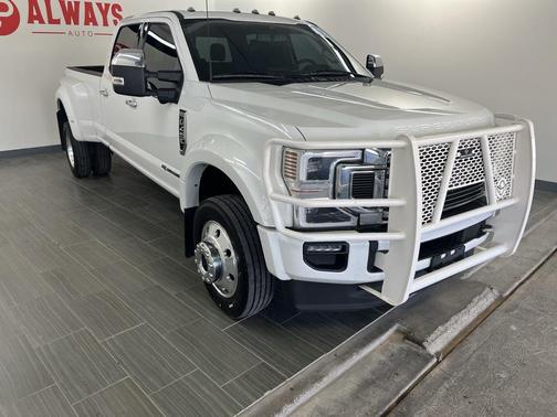 2022 Ford F-450 Platinum