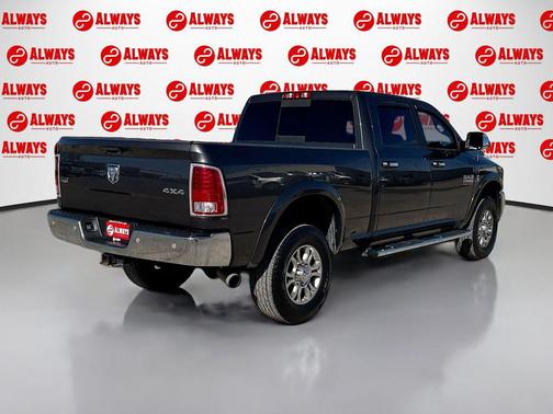 2018 RAM 2500 Laramie Crew Cab 4x4 6'4' Box