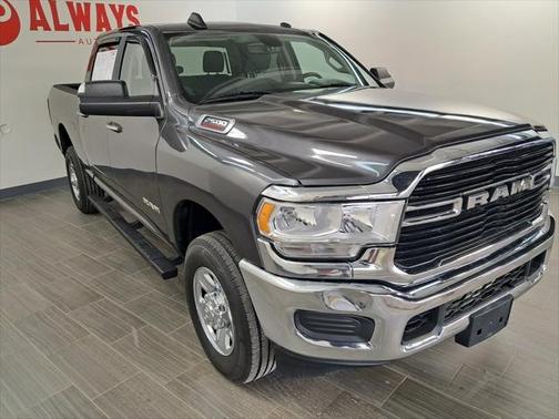 2019 RAM 2500 Big Horn Crew Cab 4x4 6'4' Box