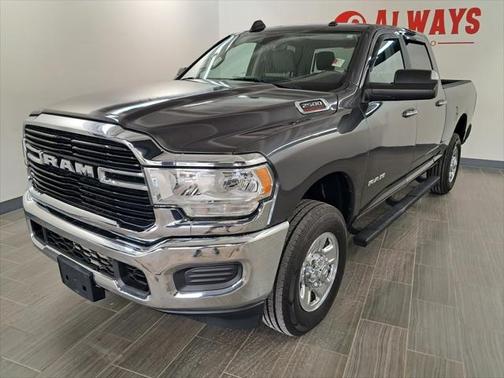 2019 RAM 2500 Big Horn Crew Cab 4x4 6'4' Box