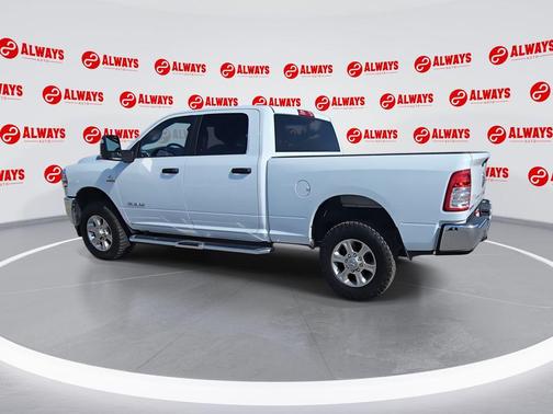 2023 RAM 2500 Big Horn Crew Cab 4x4 6'4' Box