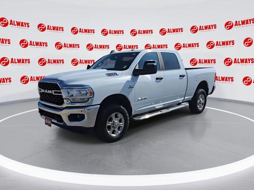 2023 RAM 2500 Big Horn Crew Cab 4x4 6'4' Box